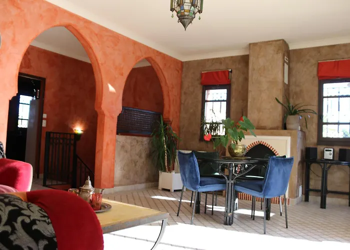 Marockansk riad Beni, 1 Couple Only Au Village Naturiste