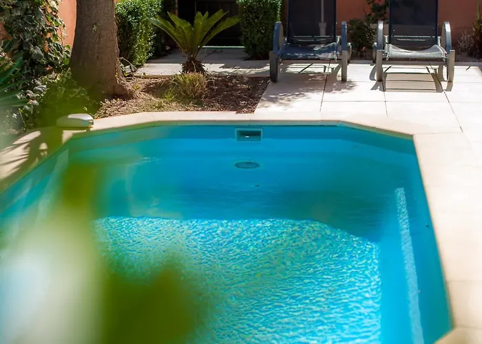 Marockansk riad Beni, 1 Couple Only Au Village Naturiste Agde